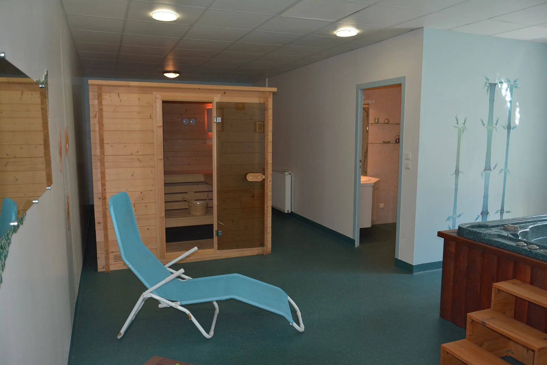 SPA jacuzzi Les Forges d'Enfalits
